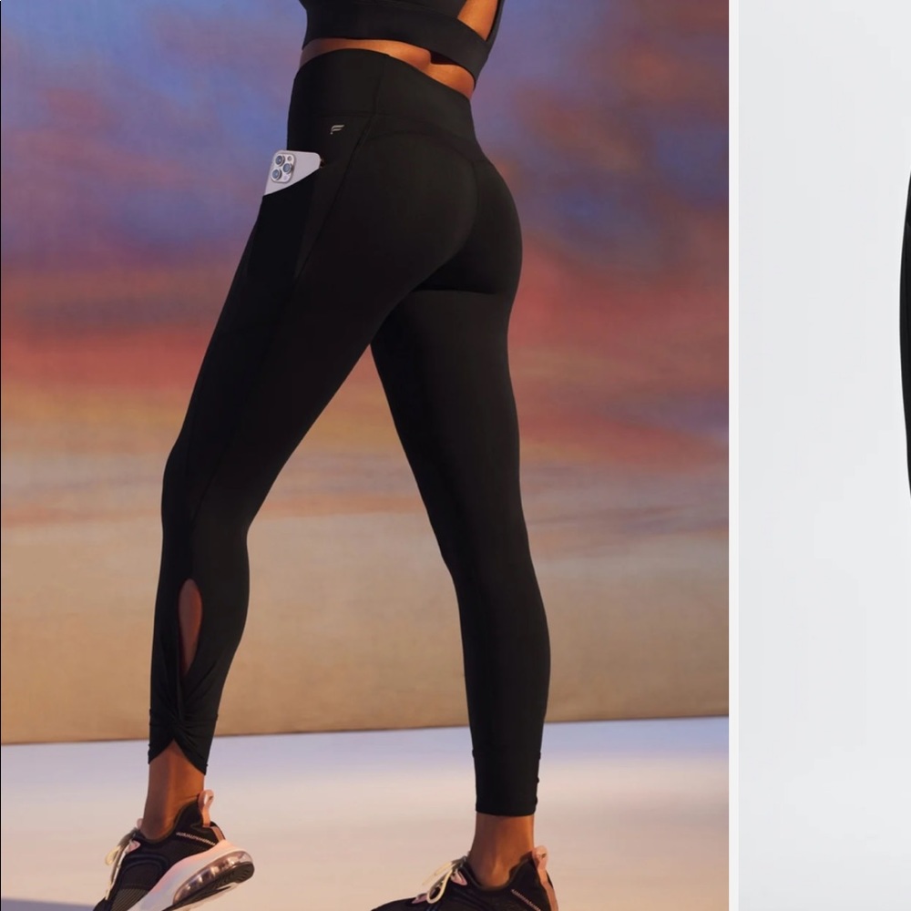 Fabletics High Waisted Twist Capri Legging